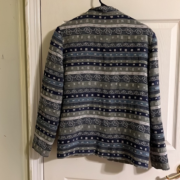 Alfred Dunner fully lined blazer for women. Size 12 - Picture 5 of 5